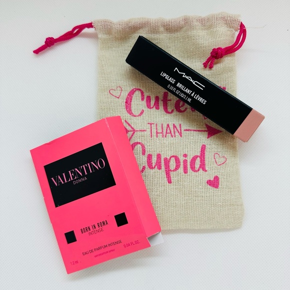 MAC Cosmetics Oyster Girl Lipglass #7 - Picture 4 of 16